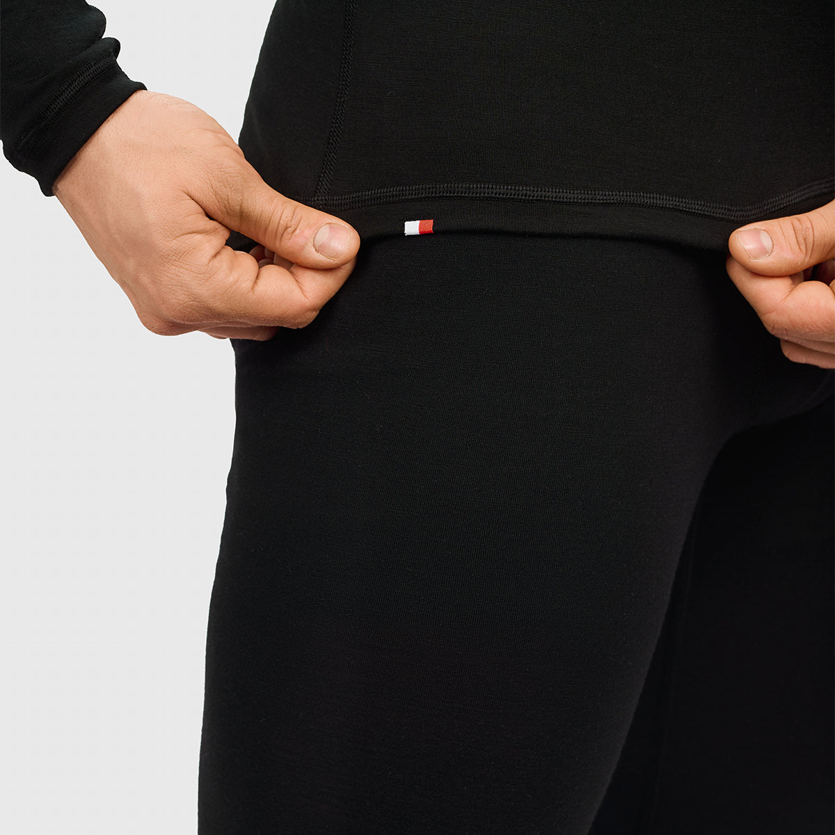 SAXON 2.0 MEN COLLECTION LONGSLEEVE - BLACK